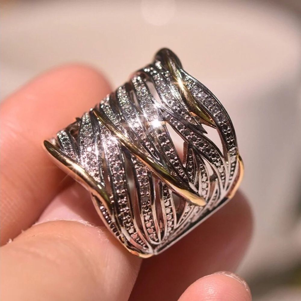 💎OS62💎 *NEW BEAUTIFUL TWO TONE GOLD AND SILVER PLATED DIAMOND RING - Picture 5 of 8